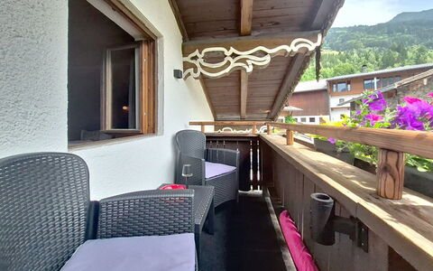 Holzegger: Balcone, Shade, Color Legno, Latifoglie, Pianta Della Casa, Portico