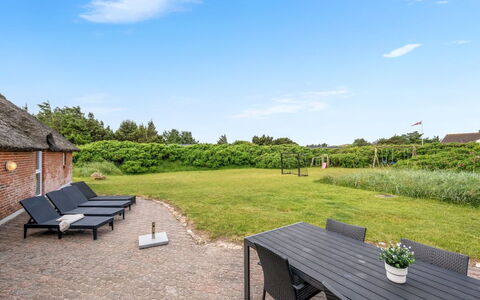 Janne - from the Sea: Ricorrere, Estate, Hacienda, Balcone, Resort Citta ', Piscina, Hotel, Località Balneare, Landscaping