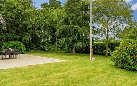 Adisl - 300M to the Fjord: Erba, Albero, Arbusto, Giardino, Lotto, Prato, Shade, Woody Impianto, Landscaping