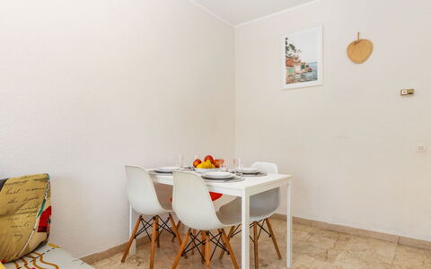Ribera: Mobilia, Pavimentazione, Interior Design, Pavimento, Camera, Tavolo, Appartamento, Soggiorno, Cucina & Sala Da Pranzo Tavolo, Soffitto