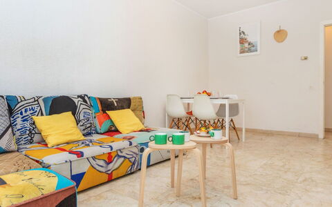 Ribera: Mobilia, Interior Design, Pavimentazione, Pavimento, Giallo, Camera, Divano, Appartamento, Soggiorno, Casa