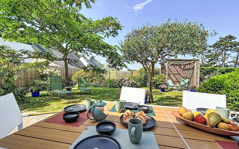 Maison Kercambre: Ricorrere, Estate, Hacienda, Balcone, Resort Citta ', Piscina, Hotel, Località Balneare, Landscaping
