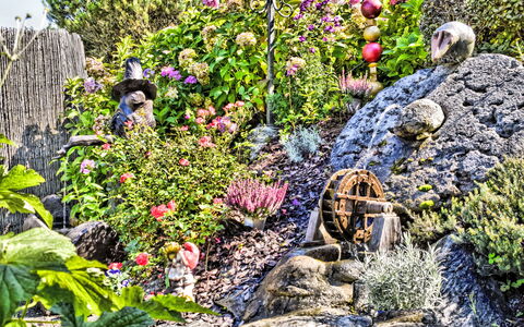 Velden am Wörthersee 39: Fiore, Verde, Giardino, Arbusto, Roccia, Comunita 'Impianto, Ornamento Da Giardino, Groundcover, Giardino Botanico
