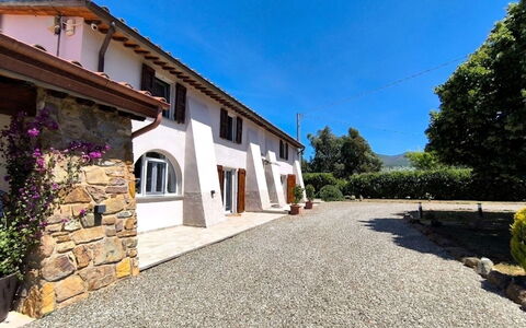 Scarlino 35: Ricorrere, Hotel, Resort Citta '