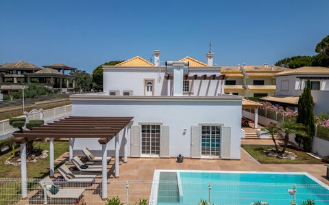 Villa Areias V6 Vip Properties: Ricorrere, Hotel, Resort Citta '