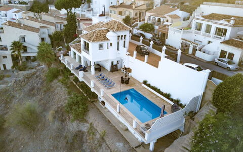 Romantica: Zona Residenziale, Piscina, Casa, Estate, Balcone, Villa, Dimora, Ricorrere, Resort Citta ', Hacienda