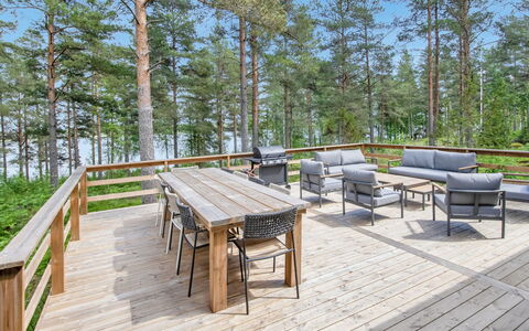 Joutsen: Legna, Pavimento In Legno, Latifoglie, Deck, Portico, Plank, Mobili Da Esterno, Color Legno, Tavolo Esterno, Sedia