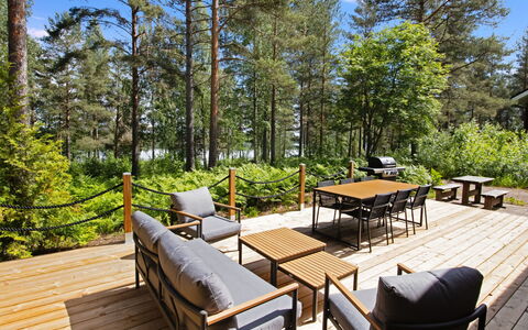 Tiira: Legna, Mobilia, Mobili Da Esterno, Deck, Latifoglie, Sedia, Eco Hotel, Giardino, Tavolo Esterno, Pavimento In Legno