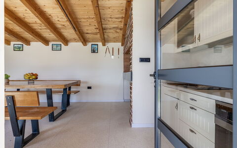 Marko: Mobilia, Mobili Da Esterno, Sedia, Giardino, Backyard, Shade, Cortile, Landscaping, Eco Hotel, Tavolo Esterno