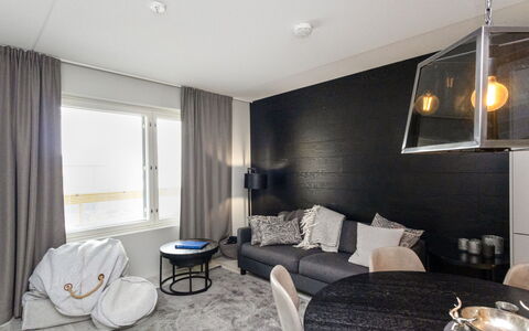 Levin Kunkku B2: Interior Design, Pavimentazione, Pavimento, Mobilia, Soffitto, Illuminazione, Lampada, Appartamento, Camera, Casa