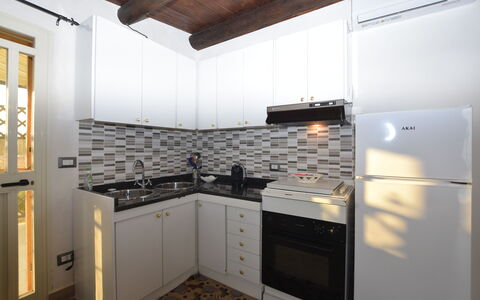 Villa Cigno Reale: Cucina, Elettrodomestico Da Cucina, Controsoffitto, Apparecchio Major, Interior Design, Cabinetry, Pavimentazione, Legna, Cucina Stufa, Mobilia