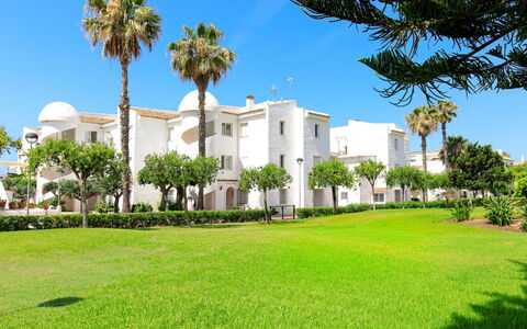 Laguna Beach Padel: Legna, Mobilia, Sedia, Mare, Appartamento, Balcone, Oceano, Shade, Mobili Da Esterno, Color Legno
