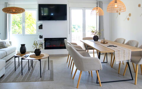 El Lloveret: Legna, Mobilia, Sedia, Mare, Appartamento, Balcone, Oceano, Shade, Mobili Da Esterno, Color Legno