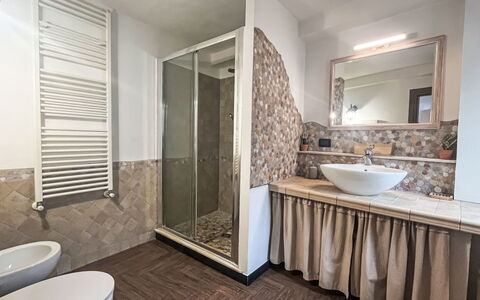 Ca Dell'Andre: Pavimentazione, Interior Design, Pavimento, Idraulico Fixture, Bagno, Soffitto, Camera, Rubinetto, Mobilia, Lavello