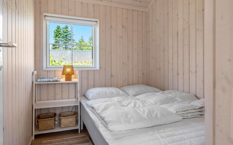 Väinö - 300M from the Sea: Legna, Camera Da Letto, Interior Design, Pavimentazione, Pavimento, Soffitto, Letto, Camera, Casa, Plank