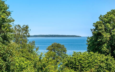 Leea - 100M from the Sea: Blu, Acqua, Risorse Idriche, Corpo D'Acqua, Verde, Foglia, Vegetazione, Paesaggio Naturale, Estate, Orizzonte