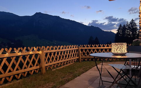 Chez Teddy Ug: Collina, Catena Montuosa, Hill Station, Valle, Alpi, Cresta, Balcone, Recinzione, Color Legno, Larice