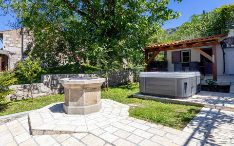 Katarina: Piscina, Zona Residenziale, Terme, Ricorrere, Materiale Composito, Tempo Libero, Estate, Erba Sintetica, Hacienda, Villa