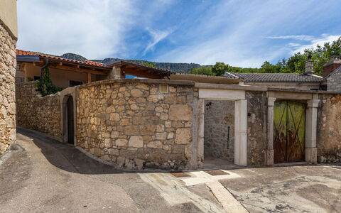 Villa Lara: Piscina, Zona Residenziale, Terme, Ricorrere, Materiale Composito, Tempo Libero, Estate, Erba Sintetica, Hacienda, Villa