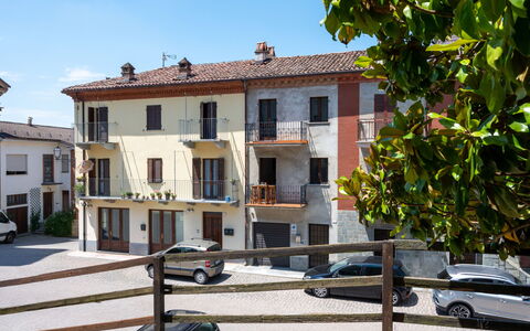 Velina: Piscina, Zona Residenziale, Terme, Ricorrere, Materiale Composito, Tempo Libero, Estate, Erba Sintetica, Hacienda, Villa