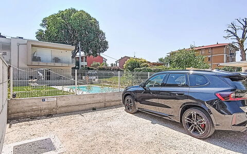 Residence Borgo Marinoni - Due: Piscina, Zona Residenziale, Terme, Ricorrere, Materiale Composito, Tempo Libero, Estate, Erba Sintetica, Hacienda, Villa