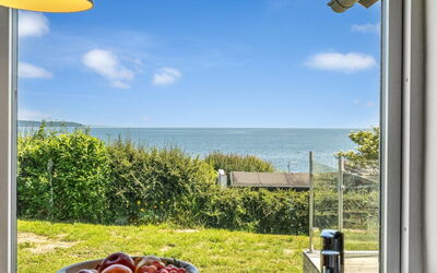Alkmund - 100M from the Sea