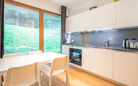 Cuolm Liung Apt. 52: Interior Design, Cucina, Pavimentazione, Legna, Mobilia, Controsoffitto, Elettrodomestico Da Cucina, Apparecchio Major, Soffitto, Pavimento