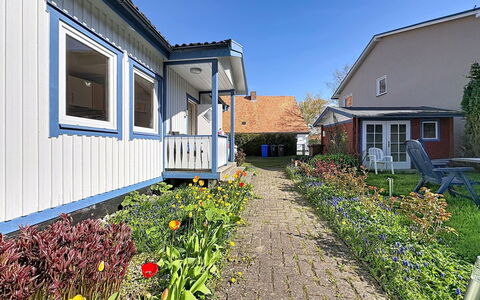 Wiek 200: Casa, Casa, Zona Residenziale, Tetto, Arbusto, Raccordo, Villetta, Porta, Giardino, Cortile