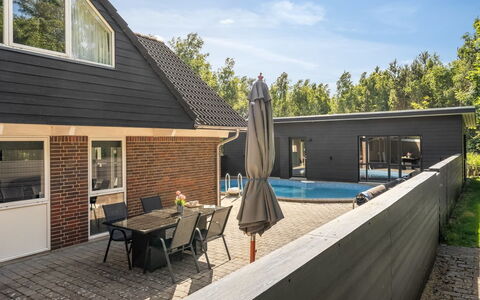 Ingward - 200M to the Fjord: Mobilia, Mobili Da Esterno, Sedia, Shade, Tavolo Esterno, Pianta Della Casa, Terrazza, Cortile, Design, Balcone