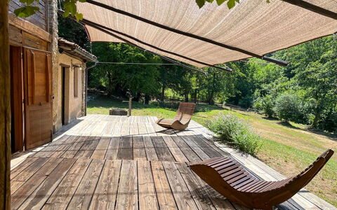 La Baluna: Legna, Shade, Mobili Da Esterno, Latifoglie, Deck, Color Legno, Plank, Materiali Naturali, Struttura Esterna, Backyard