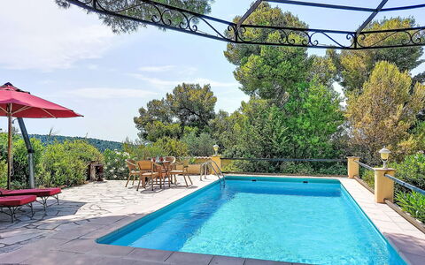 Grenouille: Mobilia, Mobili Da Esterno, Sedia, Giardino, Color Legno, Prato, Latifoglie, Shade, Backyard