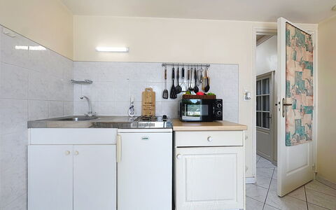 L'Ange Oliver: Cucina, Elettrodomestico Da Cucina, Controsoffitto, Apparecchio Major, Cabinetry, Lavandino Della Cucina, Interior Design, Elettrodomestico, Pavimentazione, Lavello
