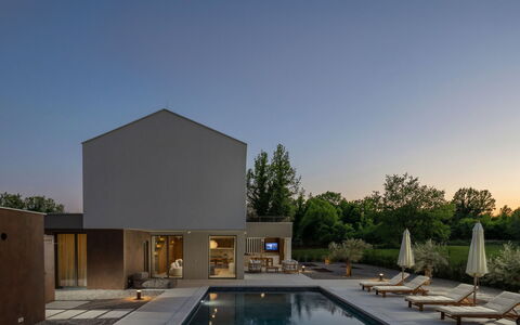 Eora: Mobilia, Mobili Da Esterno, Sedia, Giardino, Color Legno, Prato, Latifoglie, Shade, Backyard