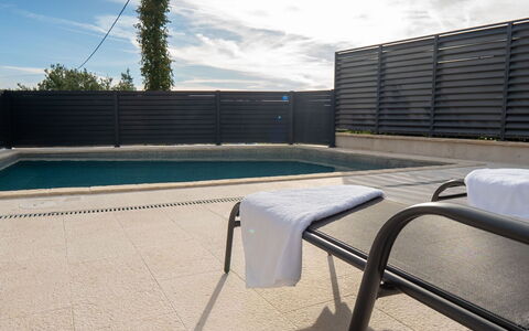 Lili: Mobilia, Mobili Da Esterno, Sedia, Giardino, Color Legno, Prato, Latifoglie, Shade, Backyard