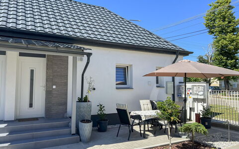 46 1: Mobilia, Mobili Da Esterno, Sedia, Giardino, Color Legno, Prato, Latifoglie, Shade, Backyard