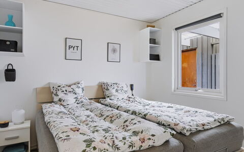 Snioulf - 800M from the Sea: Parete, Interior Design, Camera Da Letto, Legna, Pavimento, Pavimentazione, Letto, Camera, Mobilia, Soffitto