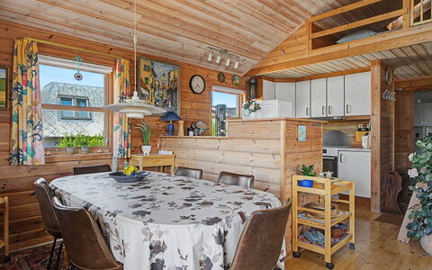 Evdokija - 50M from the Sea: Legna, Mobilia, Casa, Villetta, Casa, Soffitto, Camera, Cucina, Porta, Latifoglie