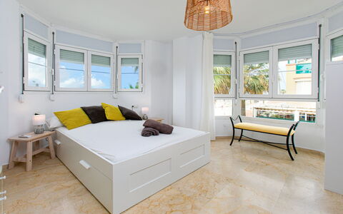 La Samba Beachfront: Zona Residenziale, Appartamento, Estate, Ricorrere, Dimora, Balcone, Villa, Piscina