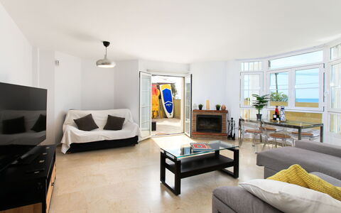 La Samba Beachfront: Zona Residenziale, Appartamento, Estate, Ricorrere, Dimora, Balcone, Villa, Piscina