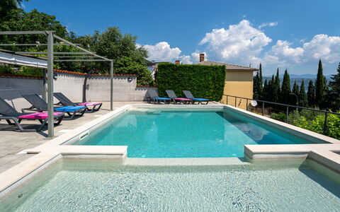 Salvia: Zona Residenziale, Appartamento, Estate, Ricorrere, Dimora, Balcone, Villa, Piscina