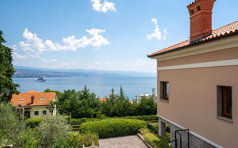 Salvia: Zona Residenziale, Appartamento, Estate, Ricorrere, Dimora, Balcone, Villa, Piscina