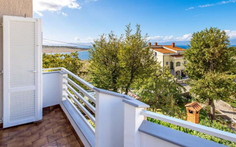 Rebeka: Zona Residenziale, Appartamento, Estate, Ricorrere, Dimora, Balcone, Villa, Piscina