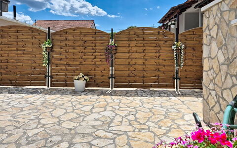 Denis: Zona Residenziale, Appartamento, Estate, Ricorrere, Dimora, Balcone, Villa, Piscina
