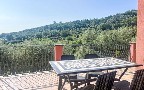 Orto di Silvia: Zona Residenziale, Appartamento, Estate, Ricorrere, Dimora, Balcone, Villa, Piscina
