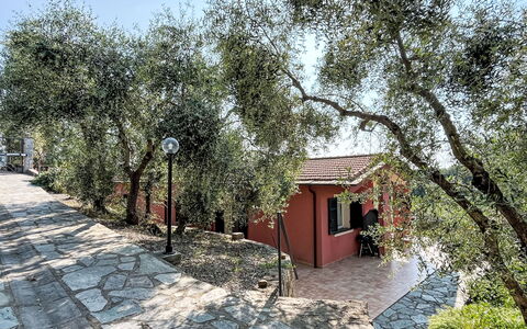 Orto di Silvia: Zona Residenziale, Appartamento, Estate, Ricorrere, Dimora, Balcone, Villa, Piscina