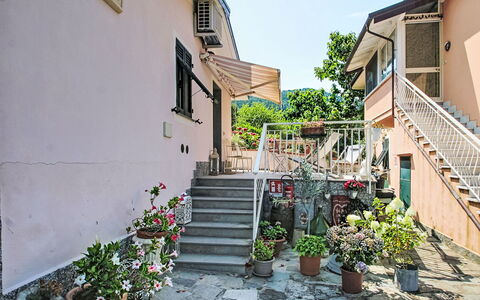Ricordi: Mobilia, Interior Design, Pavimentazione, Pavimento, Pavimento In Legno, Legna, Sedia, Soffitto, Cucina & Sala Da Pranzo Tavolo, Tavolo