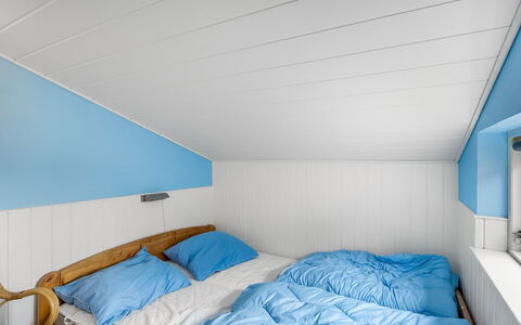 Myra - 100M from the Sea: Interior Design, Camera Da Letto, Soffitto, Pavimento, Pavimentazione, Letto, Biancheria, Bedding, Camera, Lenzuolo