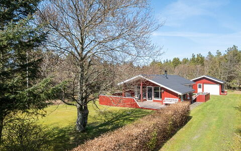 Ulfsten - 2Km from the Sea: Casa, Casa, Villetta, Estate, Prato, Agriturismo, Landscaping, Giardino, Cortile, Driveway