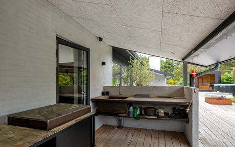 Nitis - 300M to the Fjord: Appartamento, Architettura, Zona Residenziale, Condominio, Materiale Composito, Urban Design, Balcone, Uso Misto, Shade