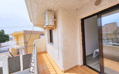 Sweet Home Cabo de Palos: Appartamento, Architettura, Zona Residenziale, Condominio, Materiale Composito, Urban Design, Balcone, Uso Misto, Shade